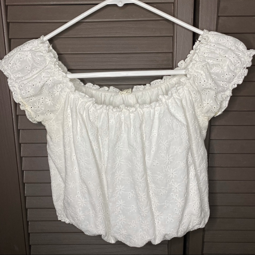 White Flower Off Shoulder Crop Top